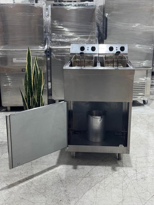 Parry Twin Electric Single Phase Pedestal Fryer